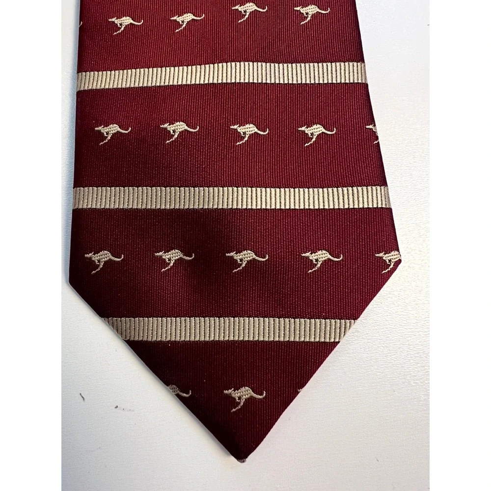 Vintage Paris Moderns Mens Burgundy Kangaroo Stripe Hand Made Neck Tie‎